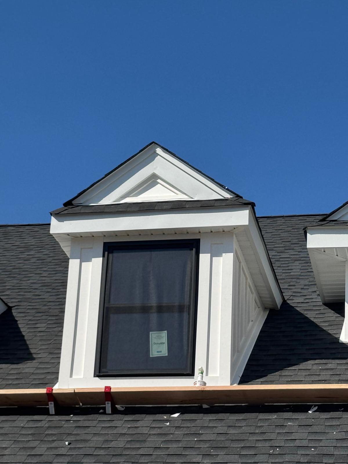 Moldura blanca de PVC AZEK alrededor de ventanas y puertas, norte y centro de Nueva Jersey